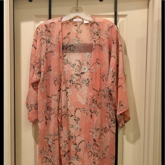 New York & Company Tops - NWOT Sheer kimono